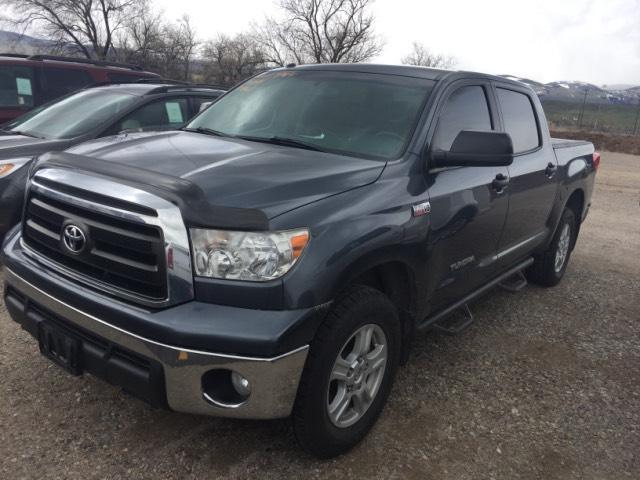 2010 toyota tundra grade 4x4 grade 4dr crewmax cab pickup sb (5.7l v8 for sale in atlantic city, wyoming