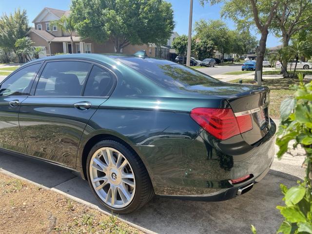 2011 bmw 750 li