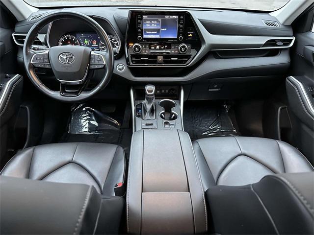 2021 toyota highlander xle