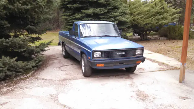 1984 mazda b2000 sundowner se-5 standard cab pickup 2-door 2.0l