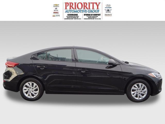 2017 hyundai elantra se se 4dr sedan (us midyear release for sale in middletown, rhode island