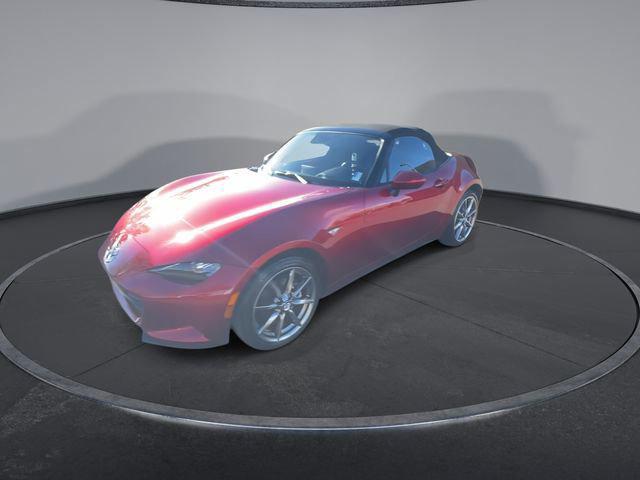 2022 mazda mx-5 miata grand touring