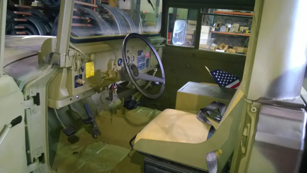 1967 jeep kaiser m715 military pickup truck 6-cylinder 4-speed camo 6 cyl
