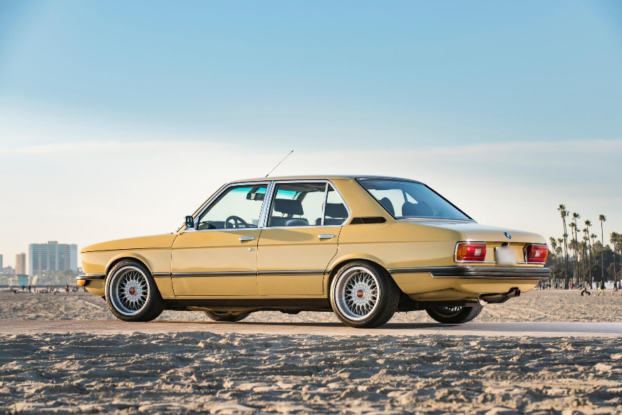 modified euro 1979 bmw 520i 3.9l 5-speed