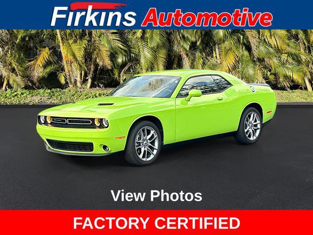 2023 dodge challenger sxt awd