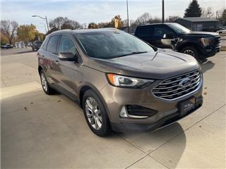 2019 Ford Edge titanium
