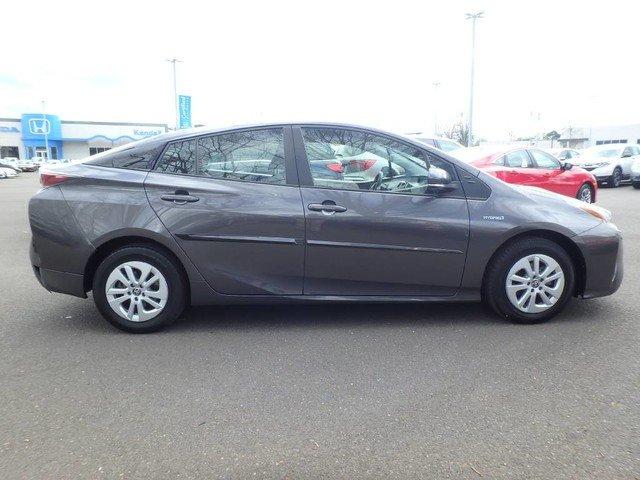 used 2017 toyota prius three touring eugene, or 97401 for sale in college crest, oregon