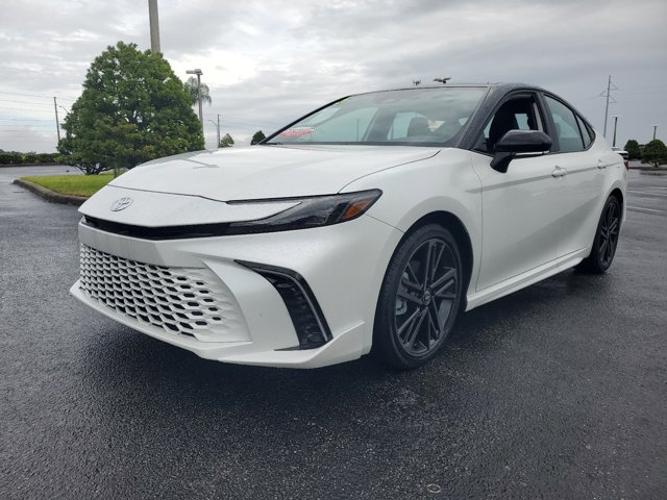 used 2025 toyota camry xle