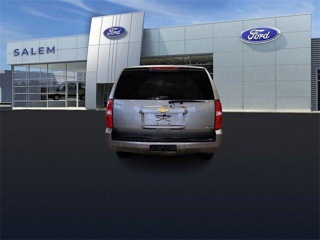 2012 chevrolet suburban 1500 lt in salem, new hampshire