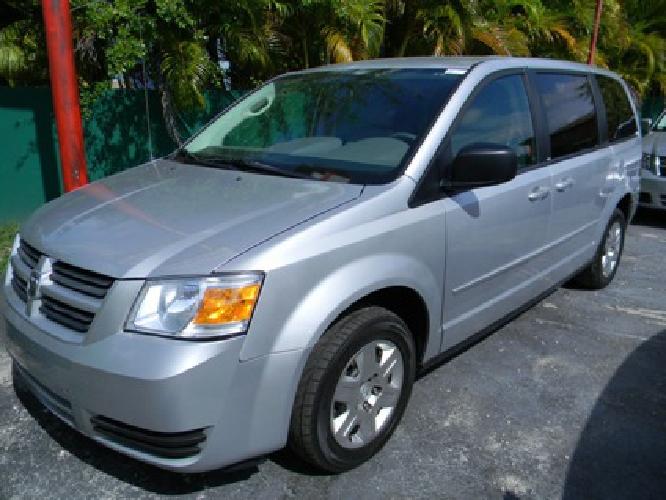 2010 dodge caravan sxt clean tittle in miami, fl
