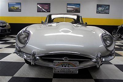 1968 jaguar xke e type convertible ,1 1/2 series