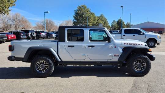 2024 Jeep Gladiator