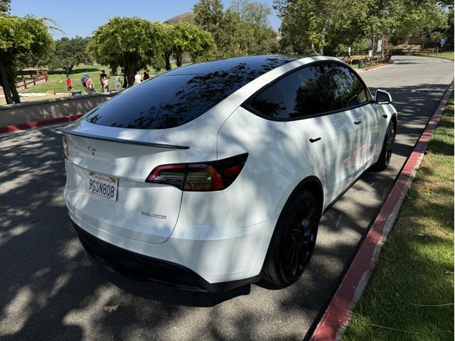 2023 tesla model y performance