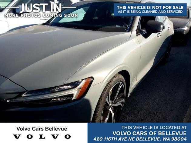 2024 volvo s60 b5 plus dark