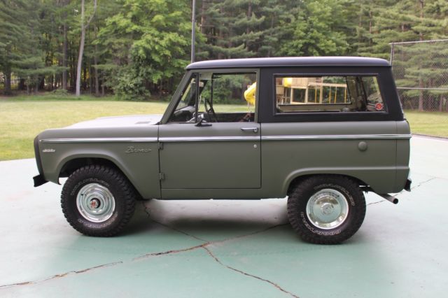 1971 bronco 302 runs and rides great!!!