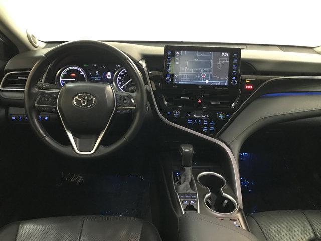 2024 toyota camry hybrid xle
