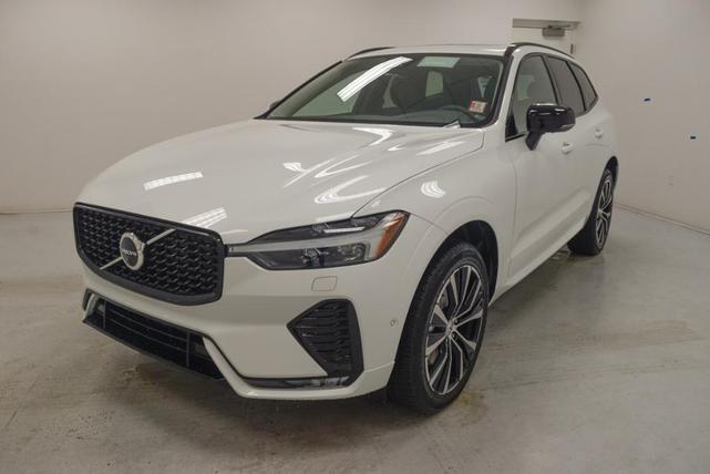 2024 volvo xc60 b5 plus dark theme