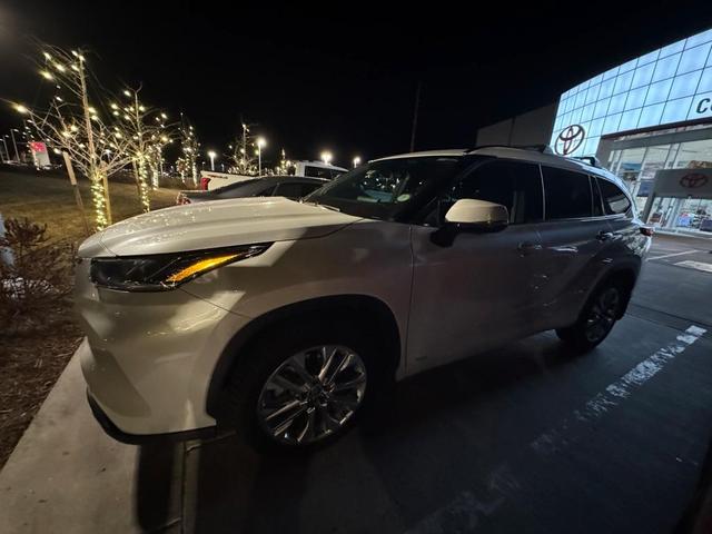 2023 toyota highlander hybrid limited