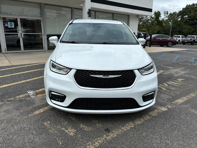 2022 chrysler pacifica touring-l
