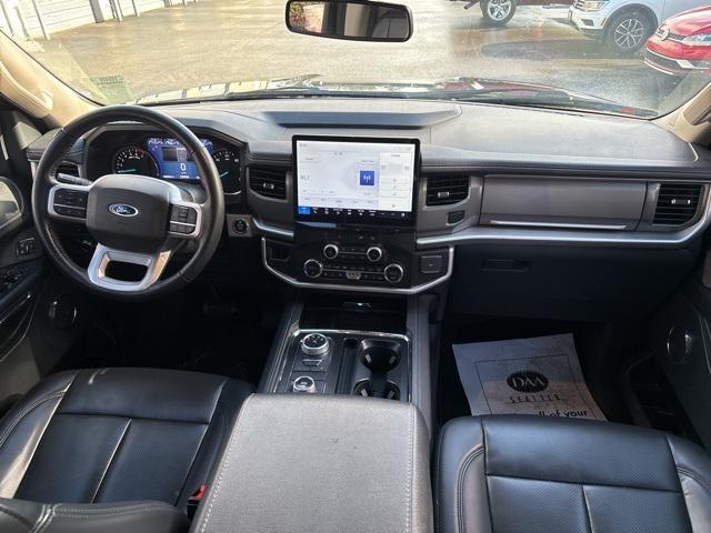 2022 ford expedition xlt max