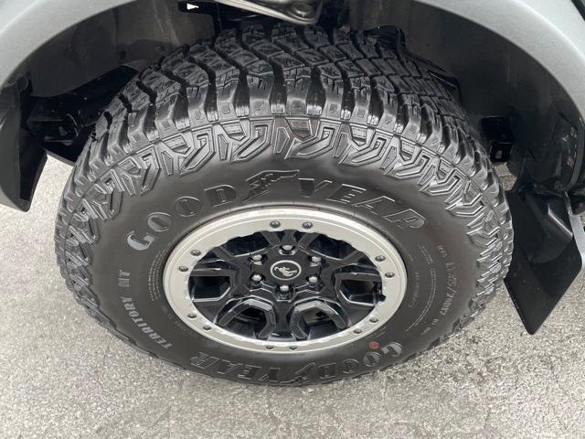 2023 ford bronco base