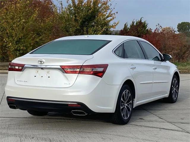 2016 toyota avalon touring