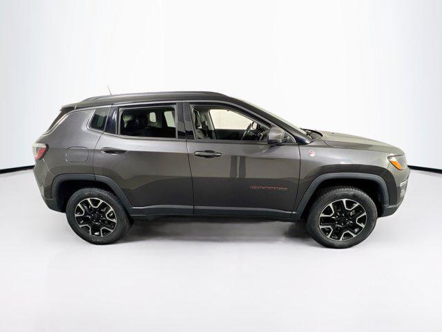 2021 jeep compass trailhawk