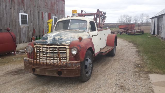 1949 studebaker 2r17 with a holmes 515 traffic master wrecker