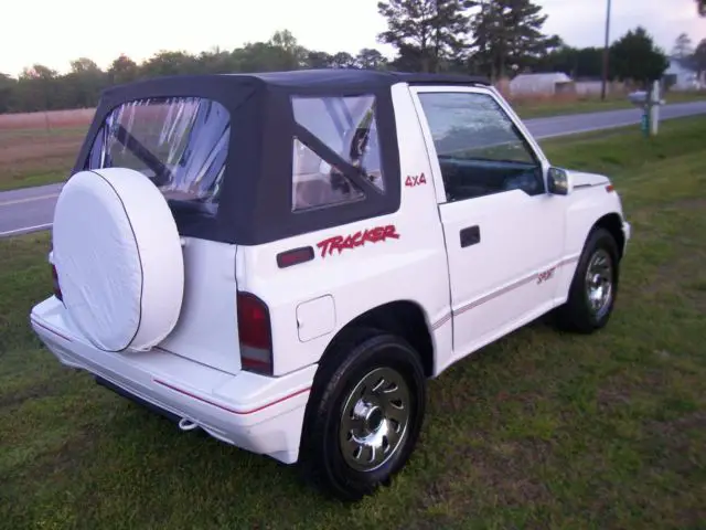 93 geo tracker automatic 4x4 convertible sidekick suv jeep towing rare sport