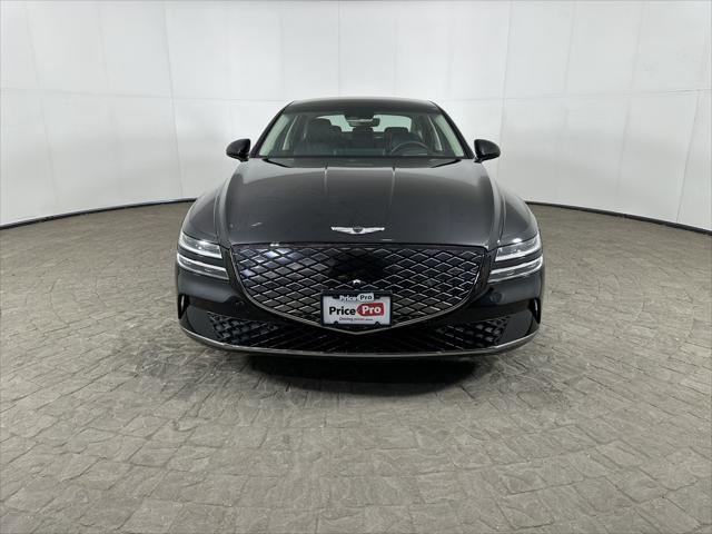 2023 genesis electrified g80 base
