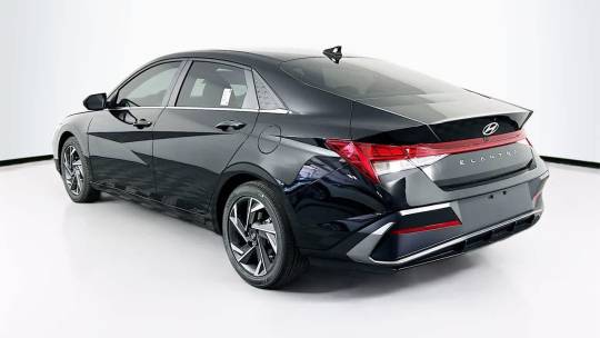 2024 Hyundai Elantra