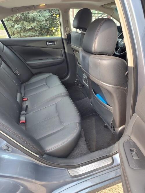 2011 nissan maxima 3.5 sv