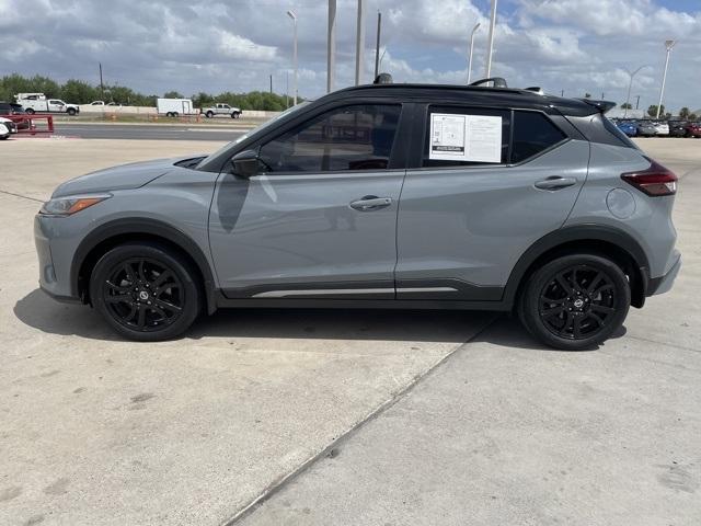 2021 nissan kicks sr