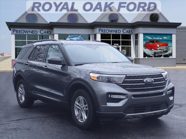 2022 ford explorer xlt