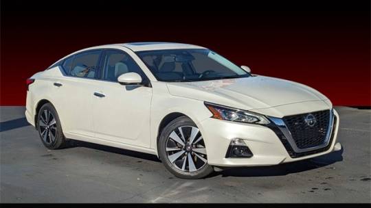 2020 nissan altima sv