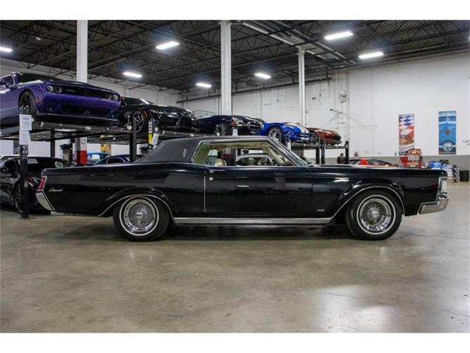 1971 lincoln continental in kentwood, michigan