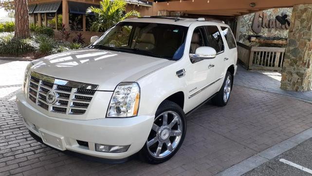 2010 cadillac escalade premium