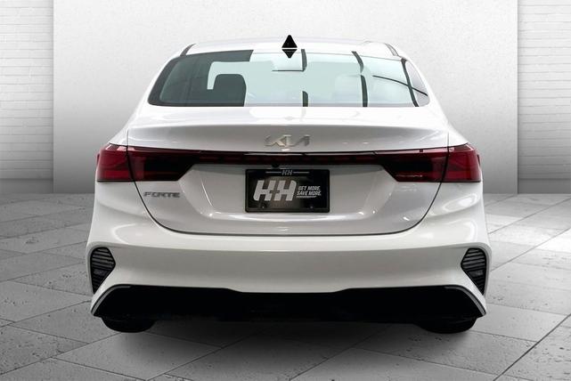 2022 kia forte lxs