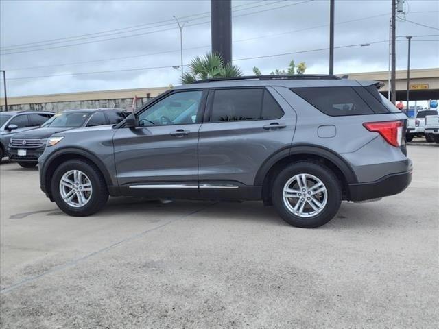 2021 ford explorer xlt