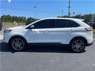 2021 Ford Edge titanium