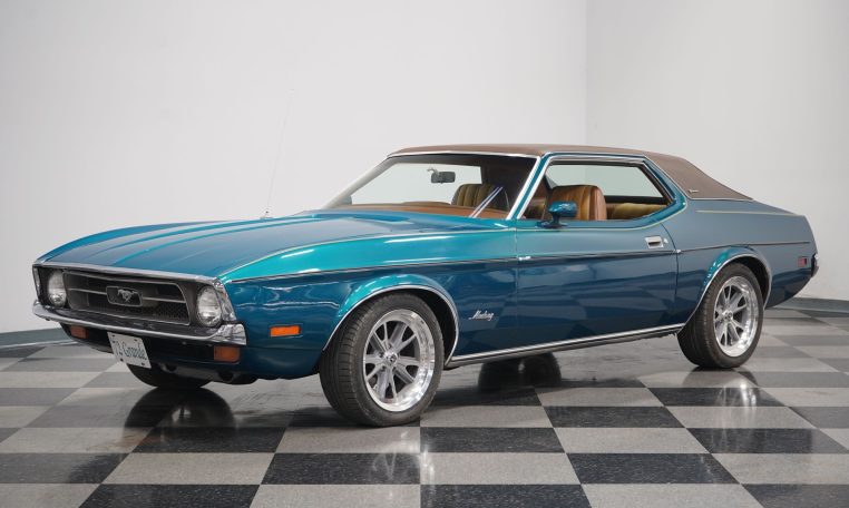 1972 ford mustang grande