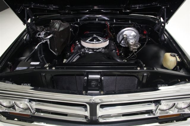1972 black 4wd, black interior used automatic convertible
