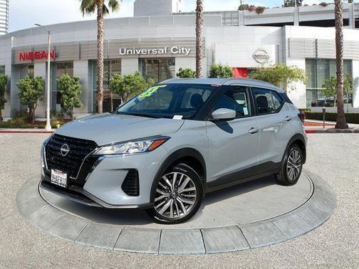2023 nissan kicks