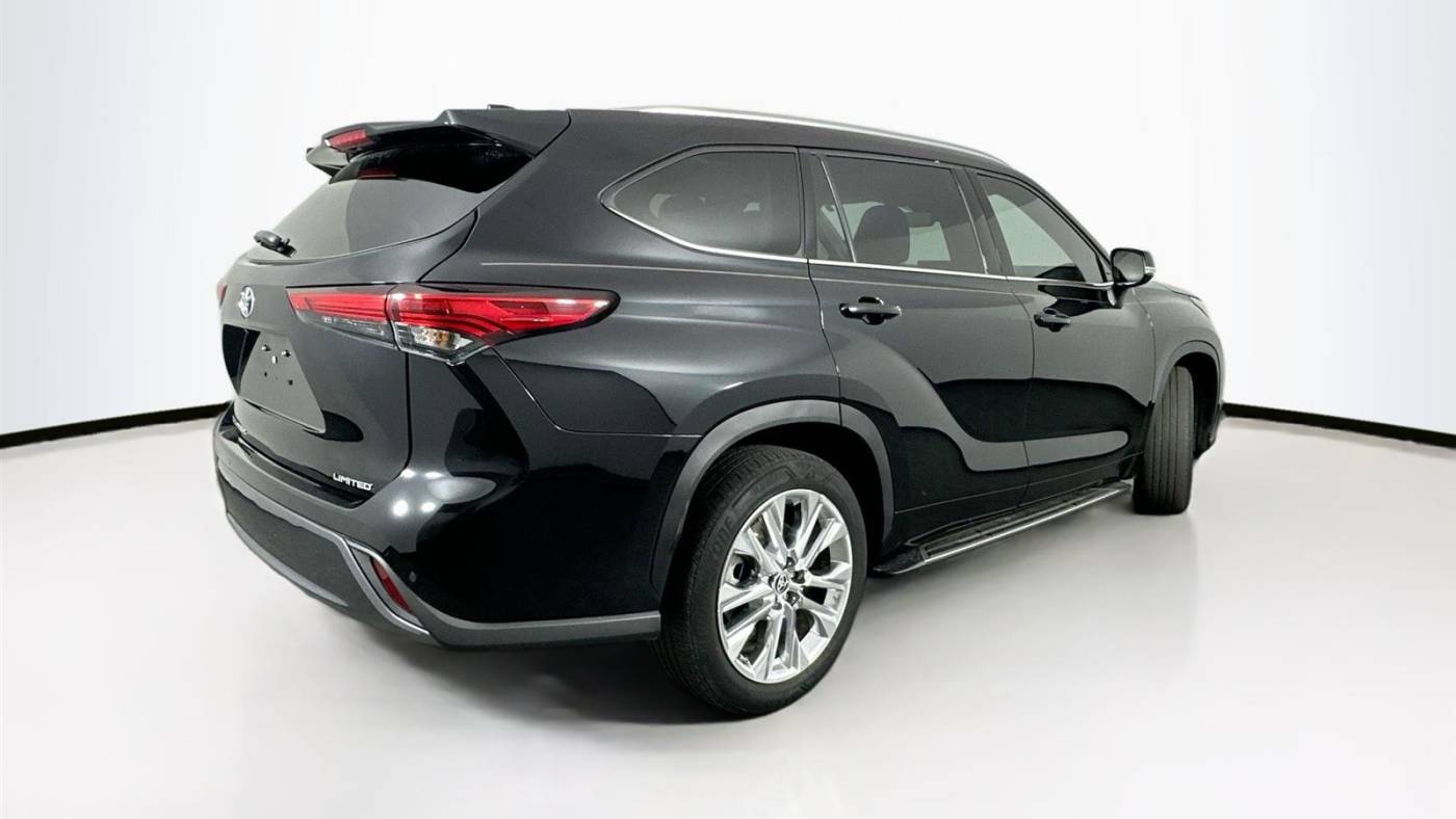 2023 toyota highlander l