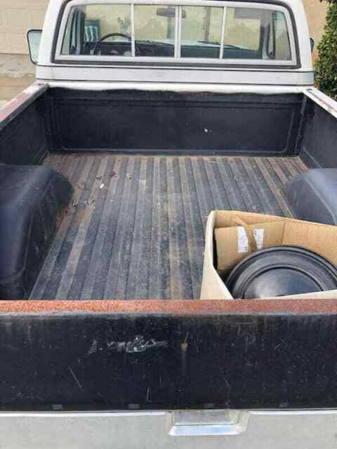 1975 chevrolet cheyenne 4x4