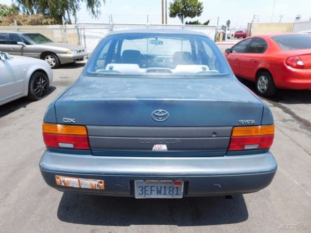 c 1993 deluxe used 1.6l i4 16v automatic sedan no reserve