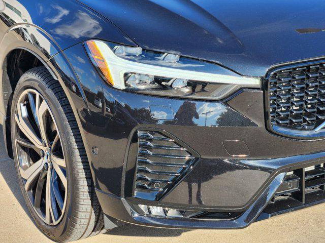 2024 volvo xc60 b5 ultimate dark theme