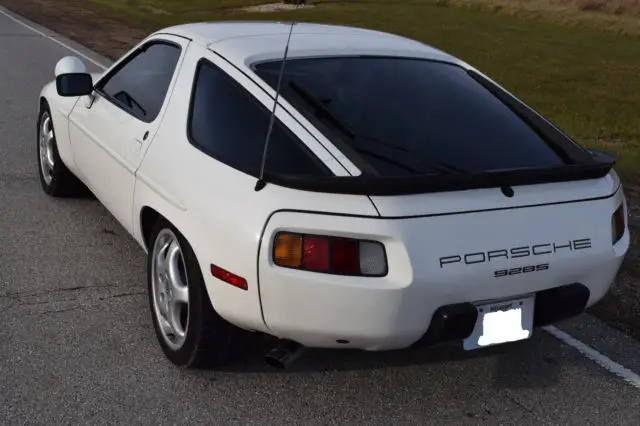 1982 porsche 928 s-runs/drives great!! full maintenance records-excellent