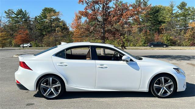 2017 lexus is 300 base