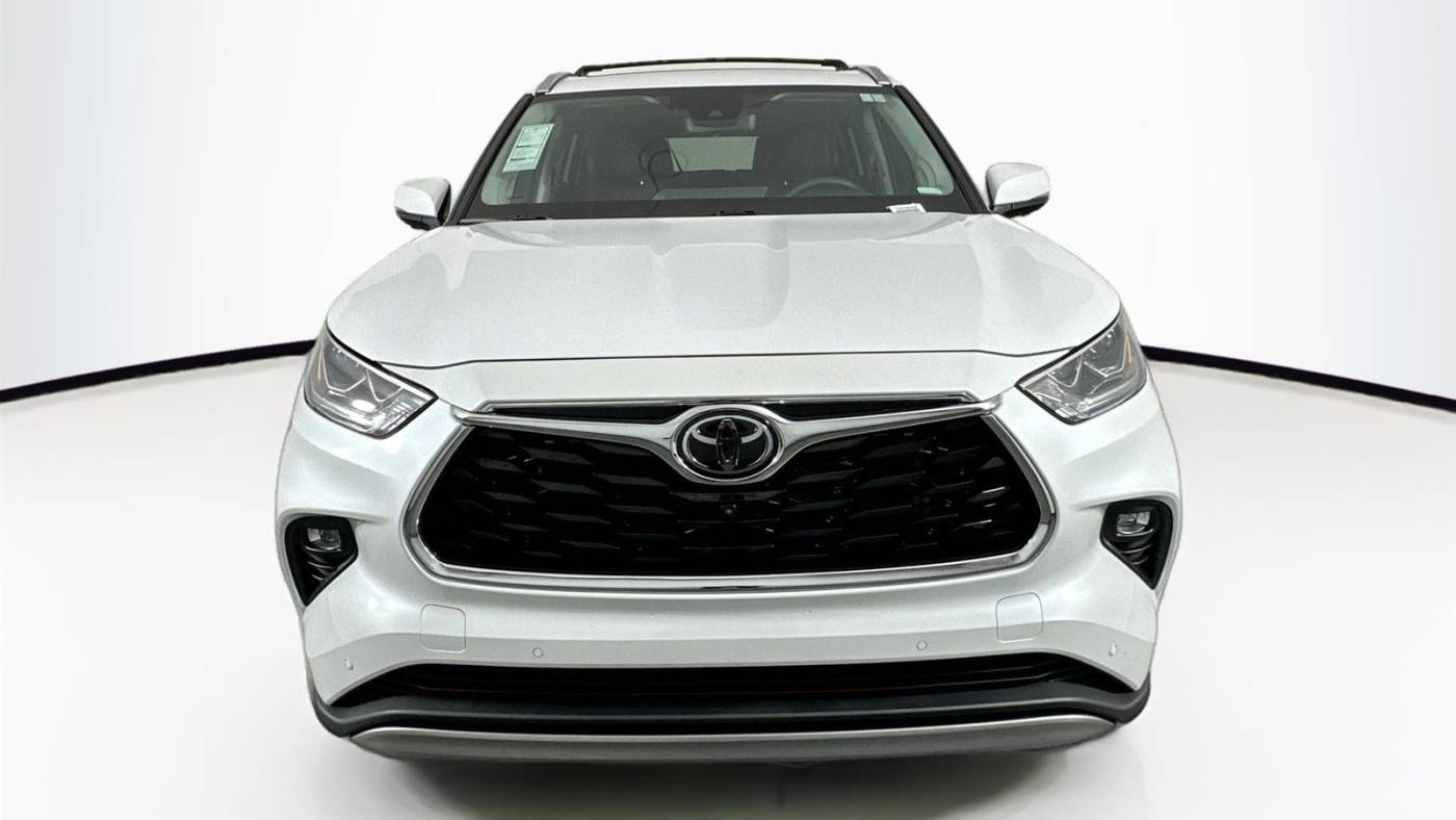 2023 toyota highlander platinum